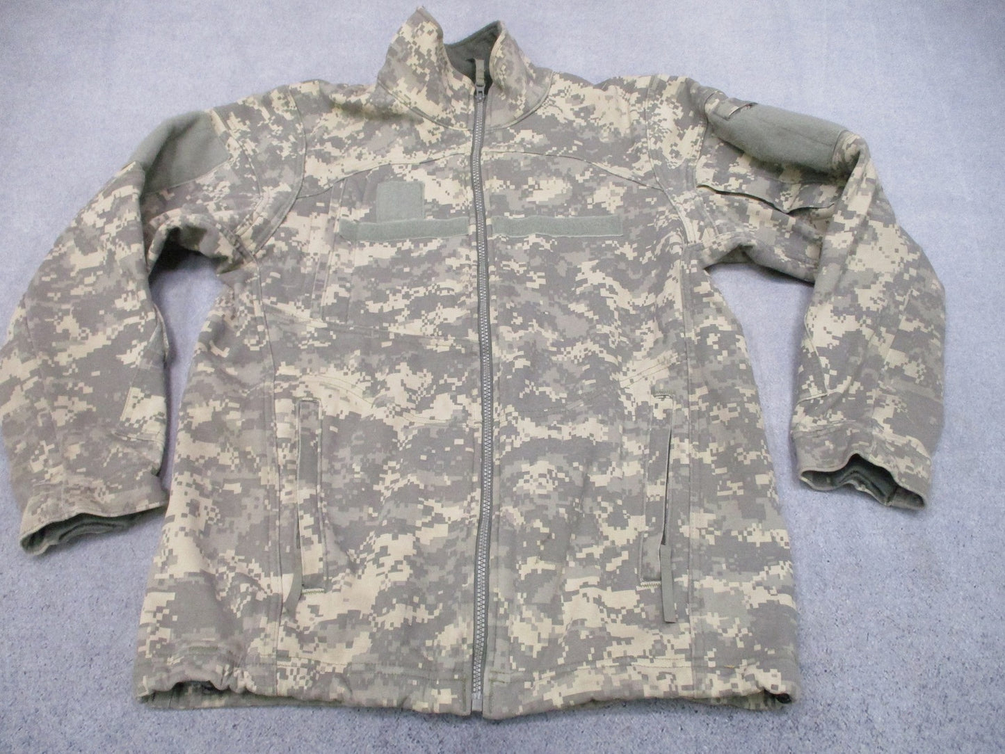 Massif FREE IWOL Jacket UCP Digital Camo Flame Resistant Military Surplus Size M