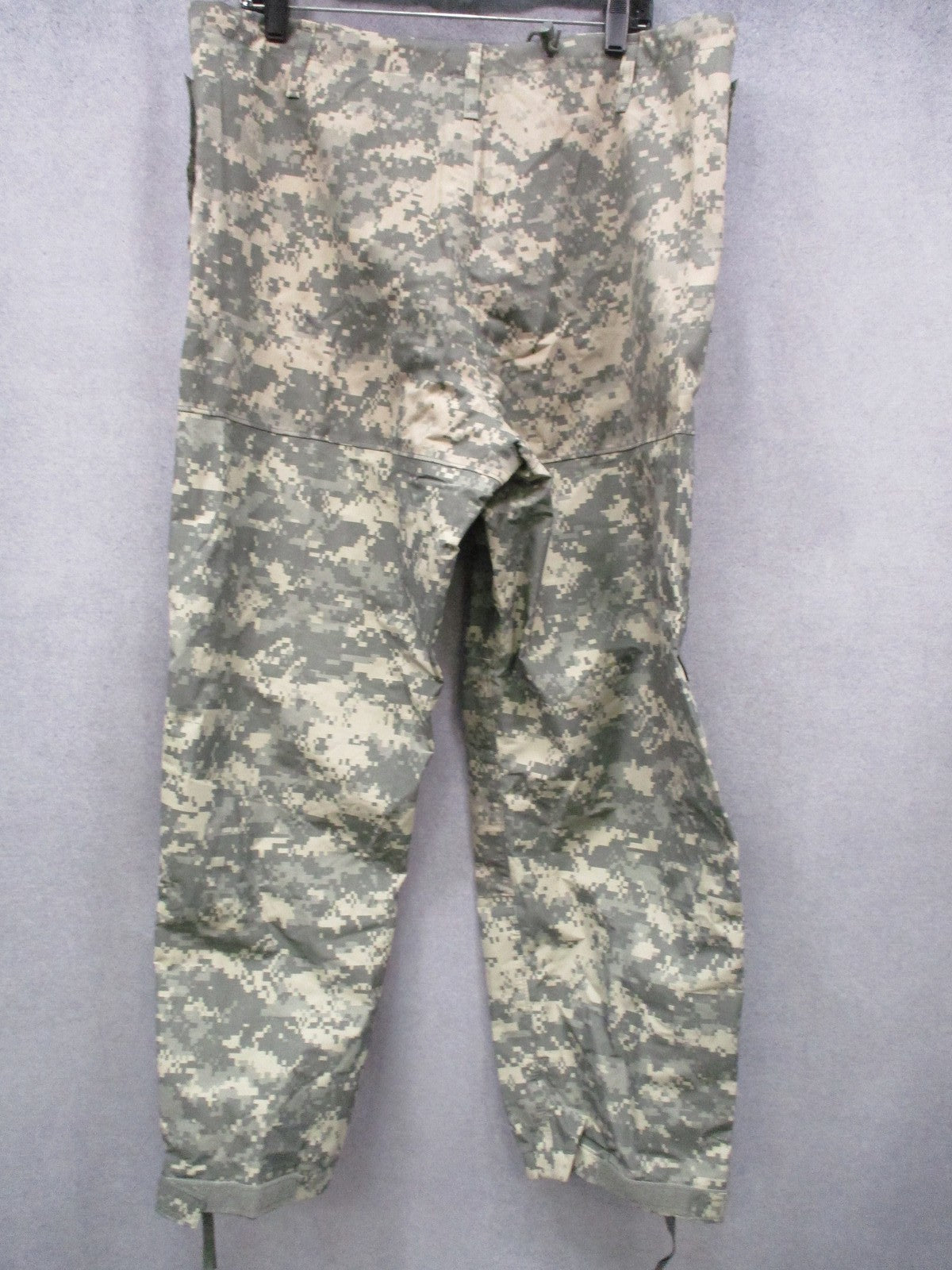 New US Army GEN III ECWCS Gore-Tex Trousers Medium Regular Digital Camo Pants