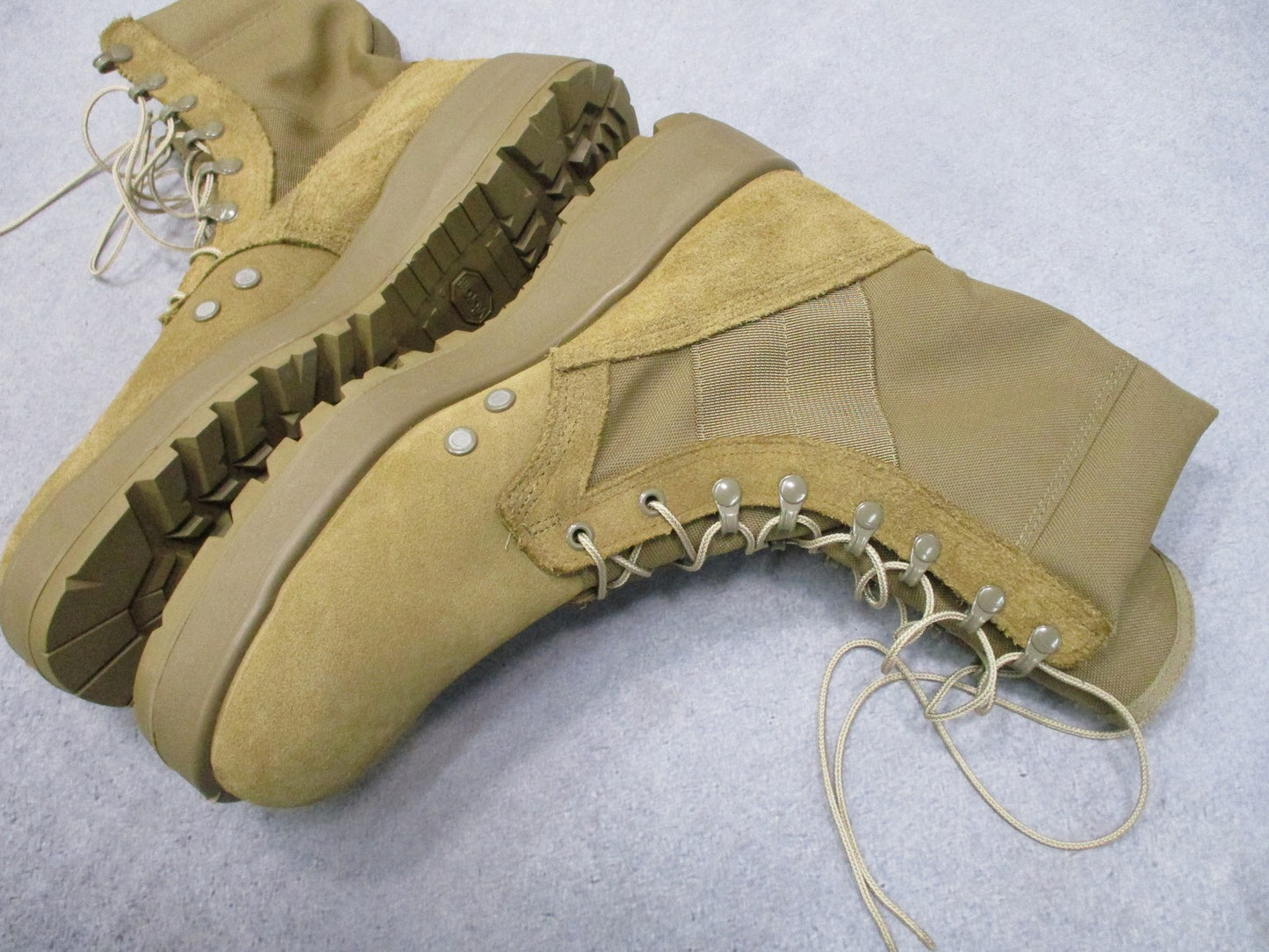 Rocky Hot Weather Army Combat Boots Coyote Brown Men's 13.5R Vibram Sole