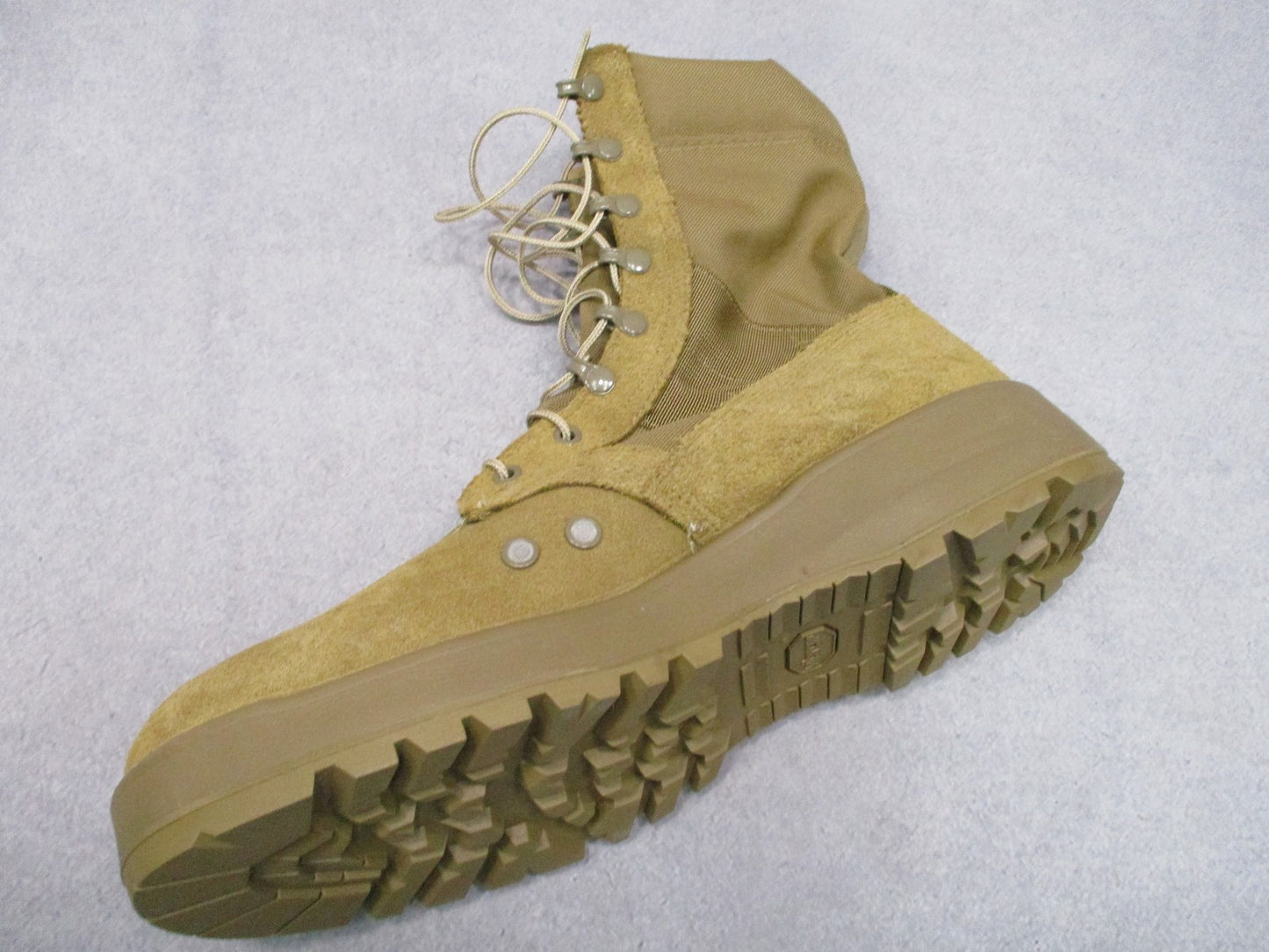 Rocky Hot Weather Army Combat Boots Coyote Brown Men's 13.5R Vibram Sole