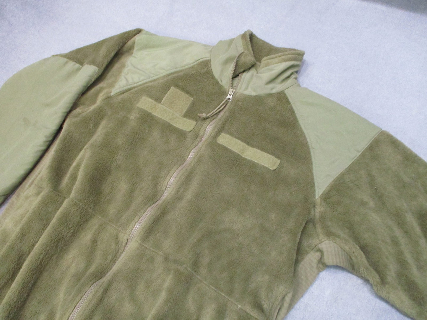 US Army ECWCS Gen III Level 3 Fleece Jacket Large Regular NSN 8415-01-580-1355