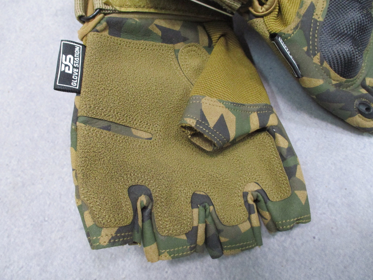 Glove Station The Combat Fingerless Hard Knuckle Tactical Gloves Camo XL New