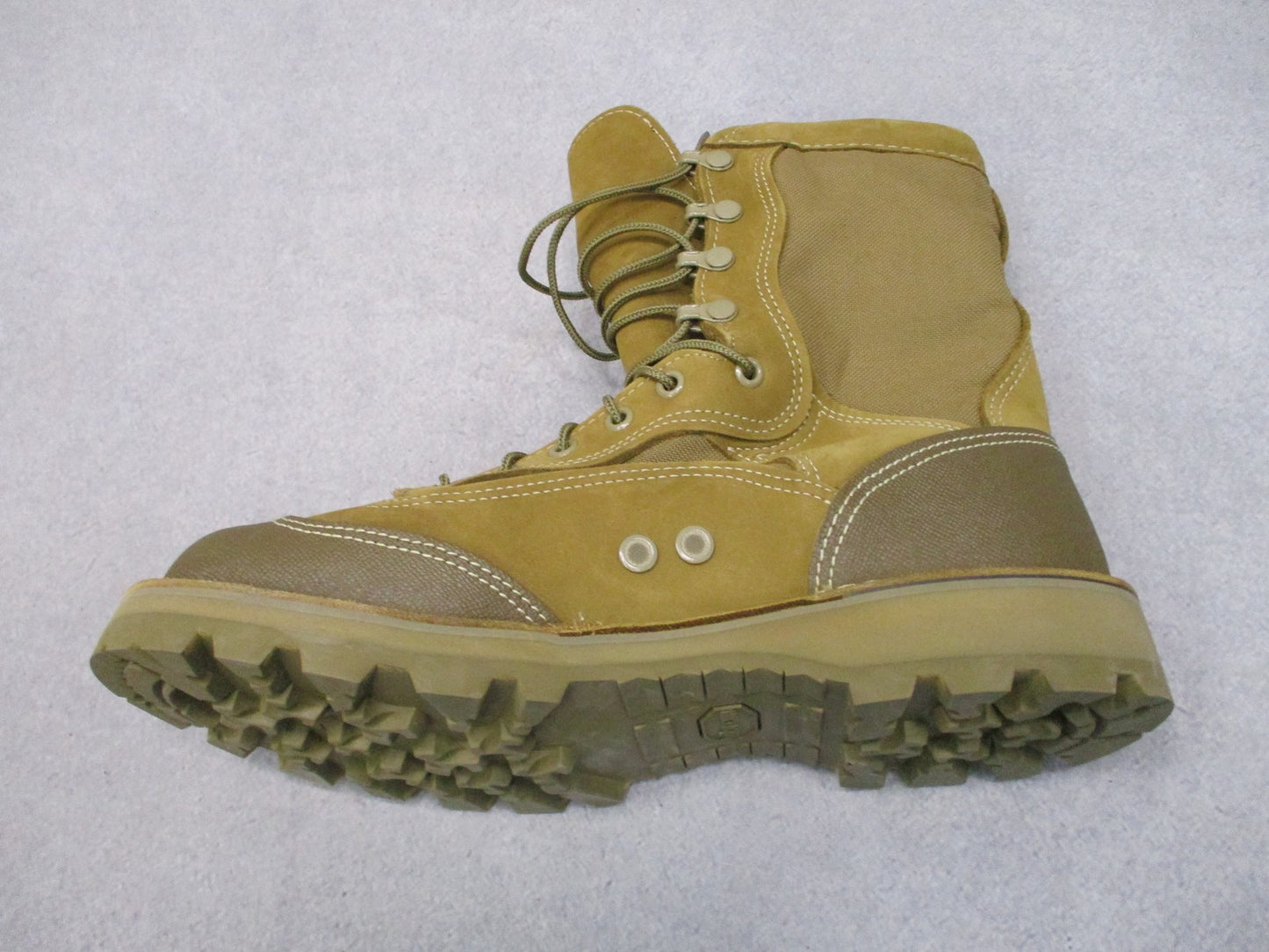 Bates E29502A RAT Boots USMC Rugged All Terrain Coyote Combat Boots Size 9R