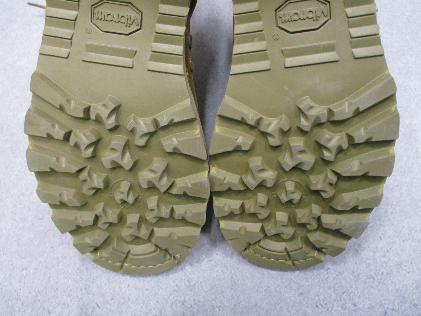 Bates E29502A RAT Boots USMC Rugged All Terrain Coyote Combat Boots Size 9R
