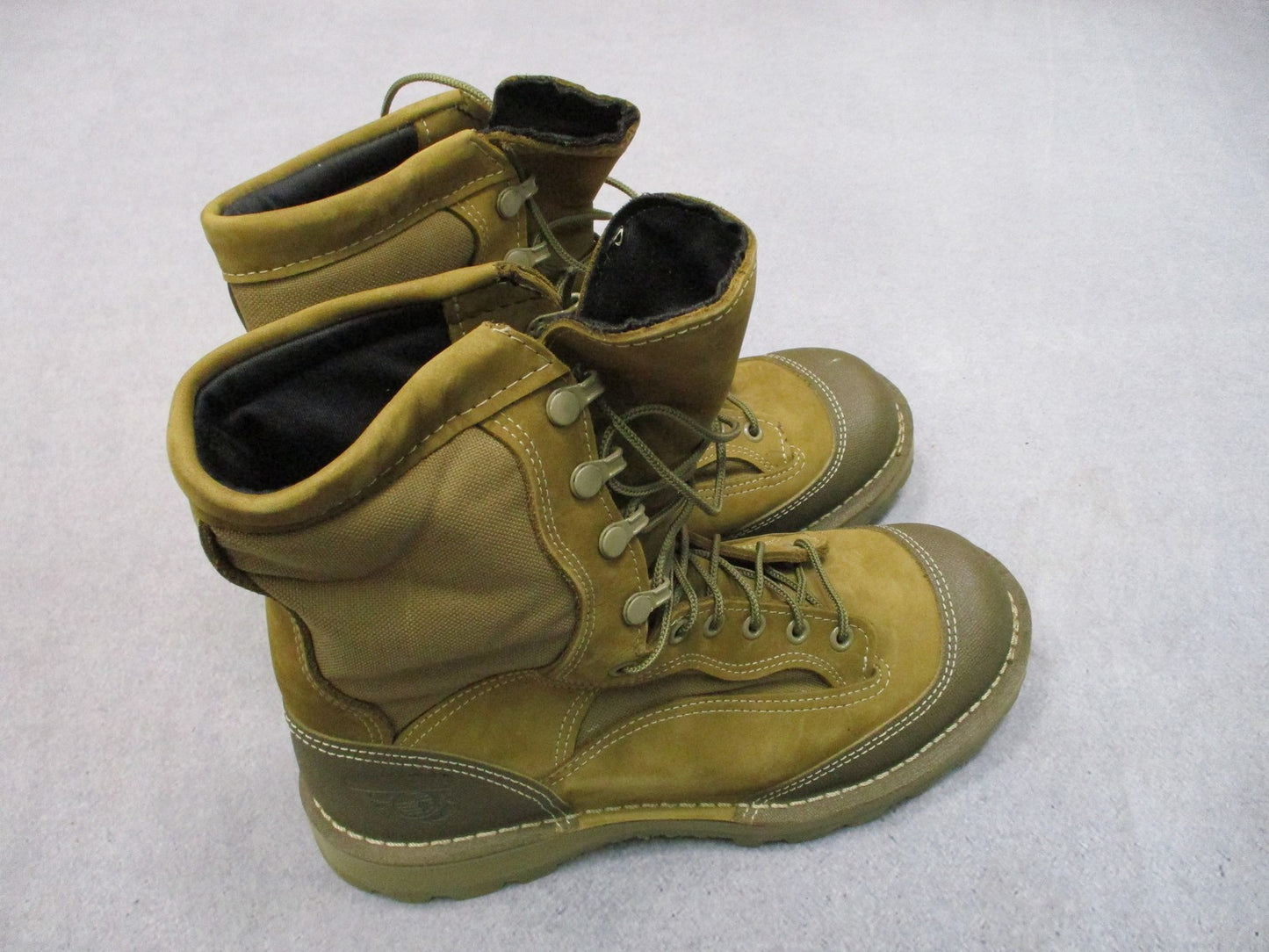Bates E29502A RAT Boots USMC Rugged All Terrain Coyote Combat Boots Size 9R