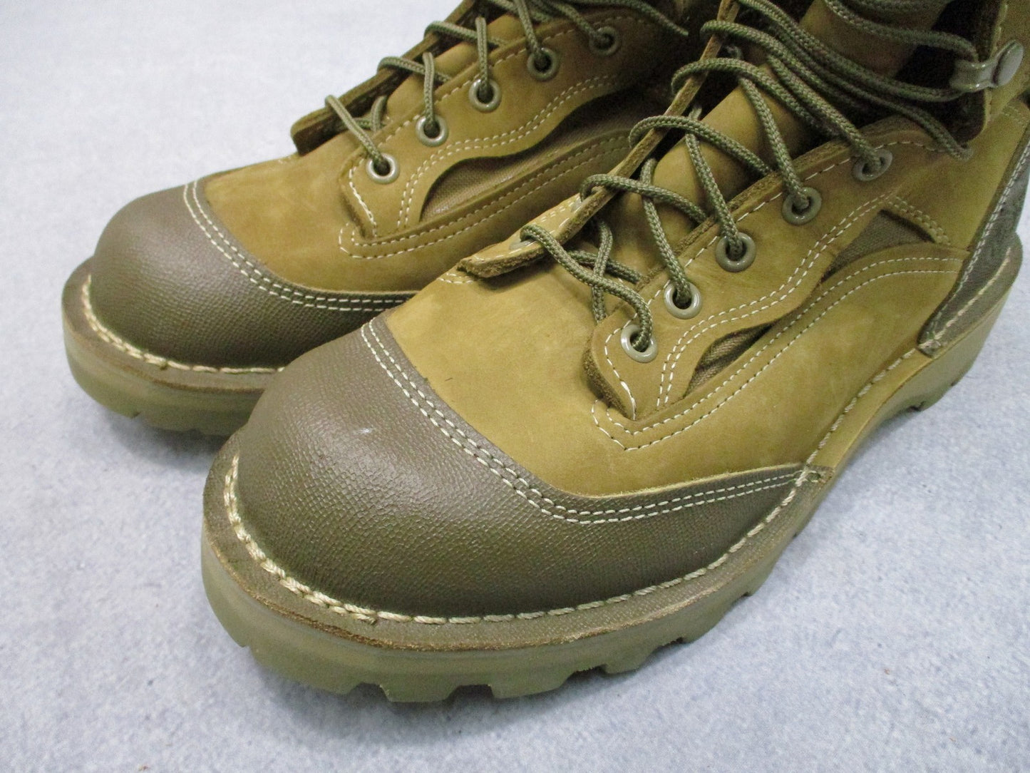 Bates E29502A RAT Boots USMC Rugged All Terrain Coyote Combat Boots Size 9R