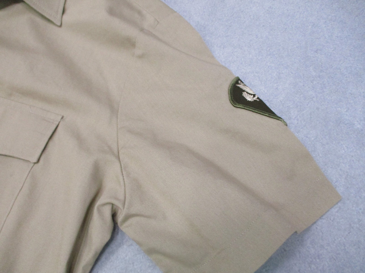 Genuine US Army Class 3 S/S Athletic Shirt Heritage Tan 566 Size 17 R-A New