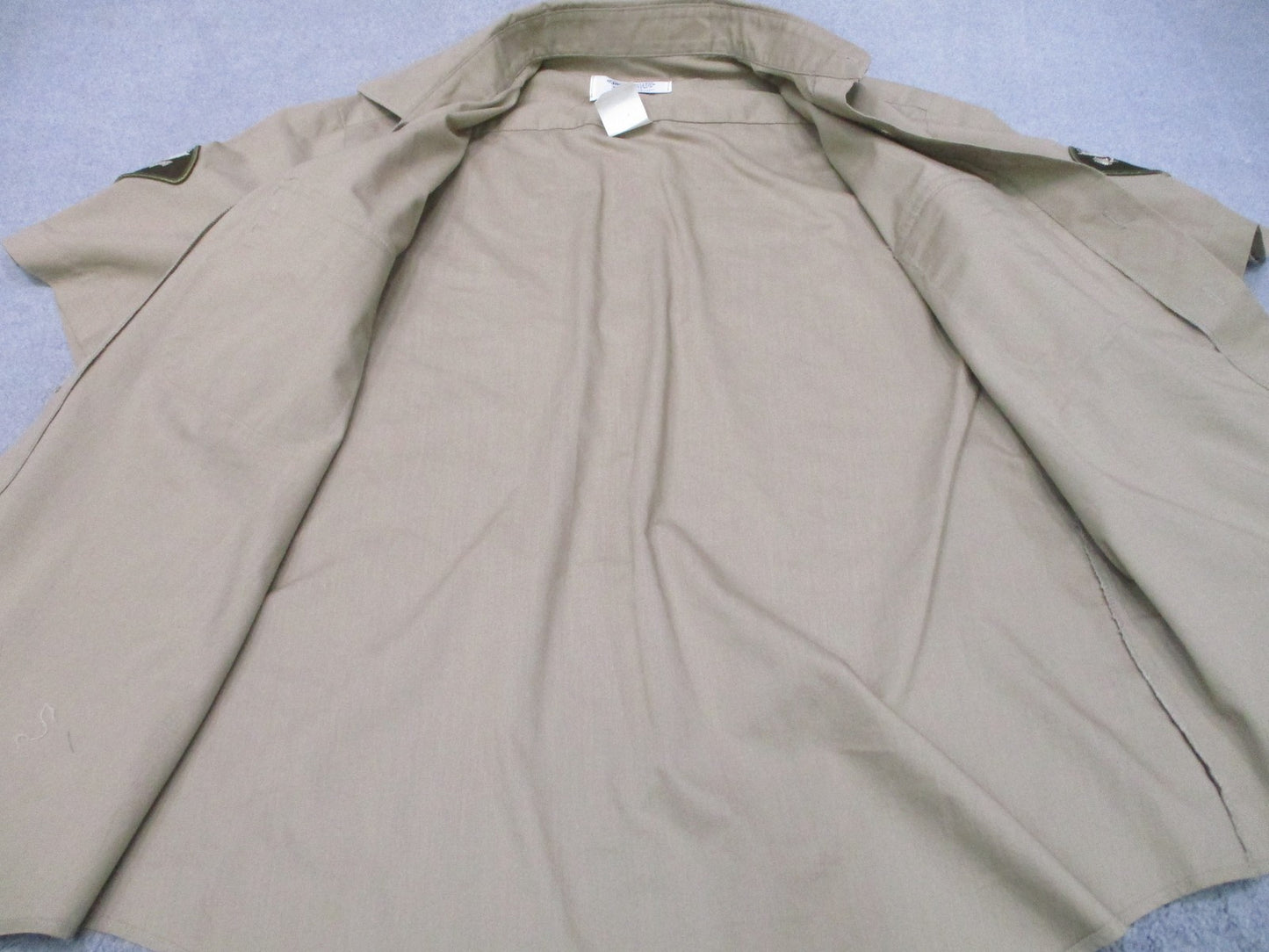 Genuine US Army Class 3 S/S Athletic Shirt Heritage Tan 566 Size 17 R-A New