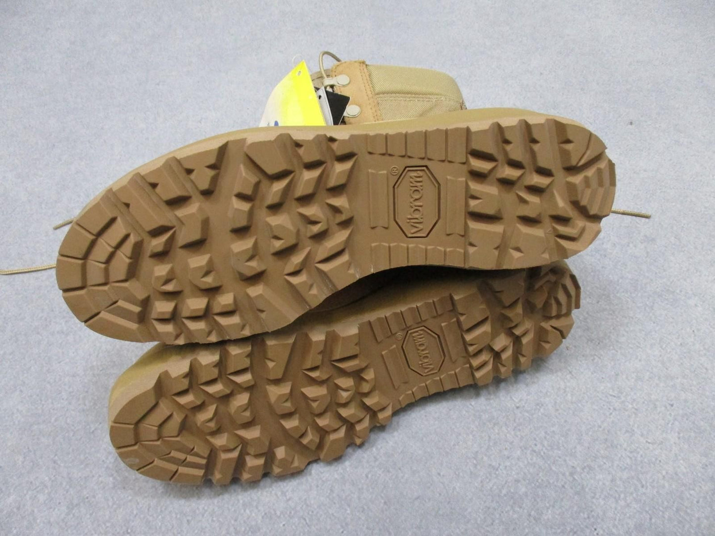 Belleville 390DES Desert Tan Suede Cordura Vibram Boots Men's Size 04.5 R NEW