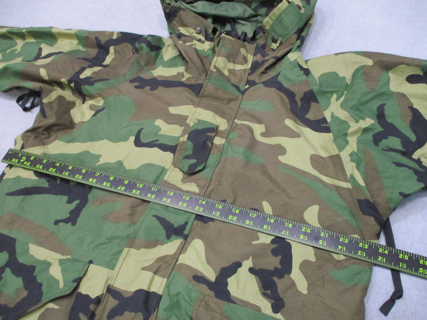 USED ARMY ISSUE WOODLAND BDU GORE-TEX JACKET WET/COLD WEATHER PARKA MEDIUM-LONG