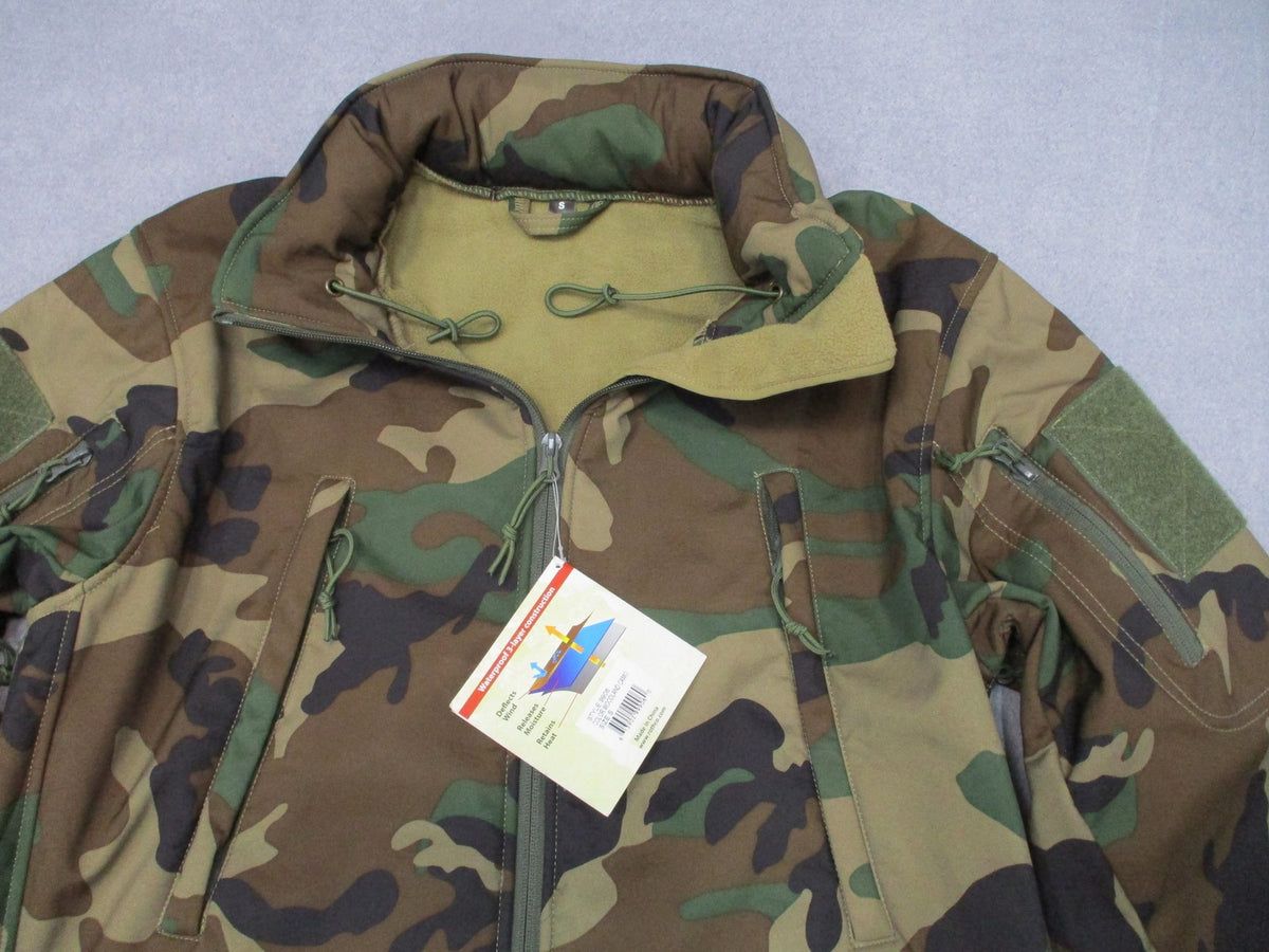 New Rothco Special Ops Tactical Soft Shell Jacket Woodland Camo Size Small 9906