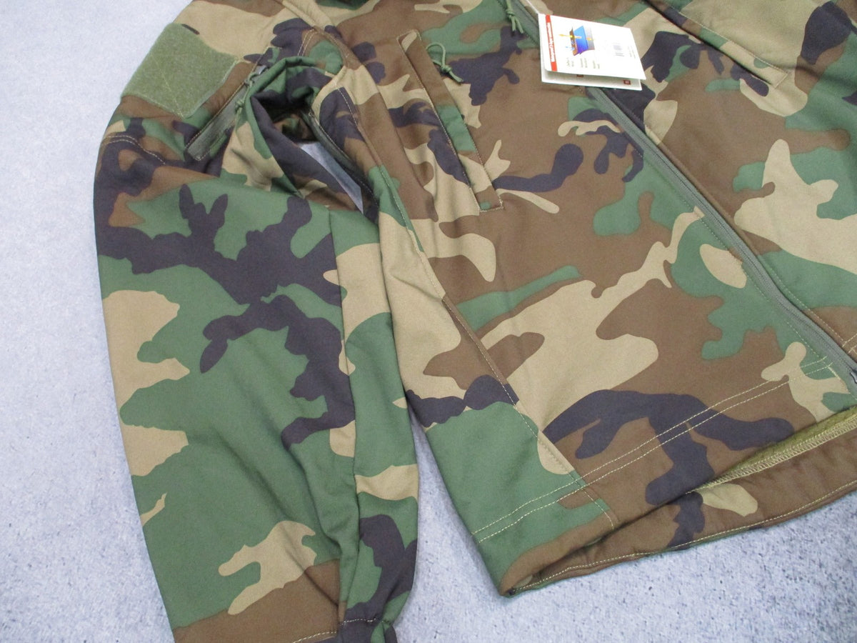 New Rothco Special Ops Tactical Soft Shell Jacket Woodland Camo Size Small 9906