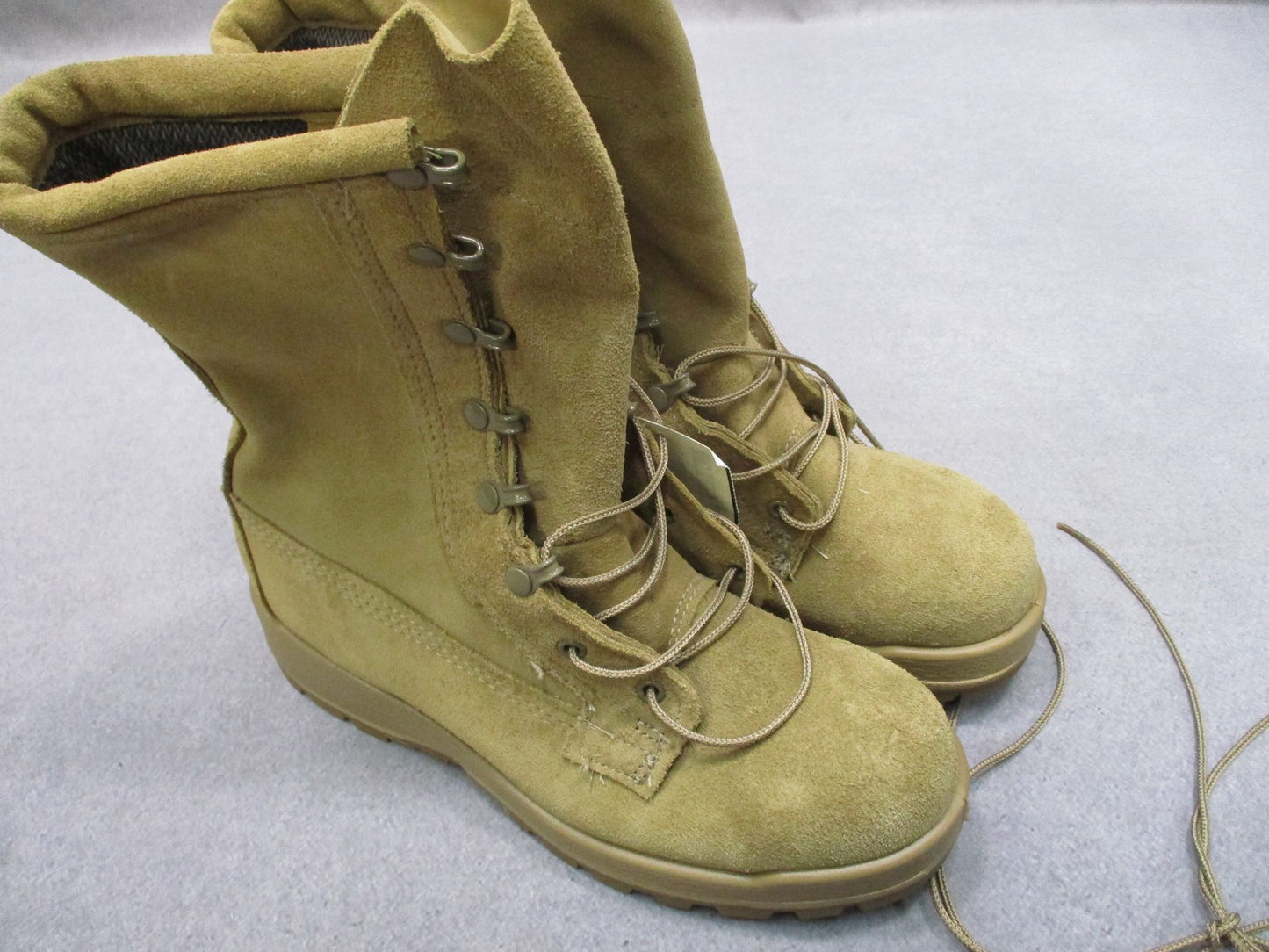 Army Regulation Altama 402803 Men's Tan Suede Cold Weather Boots Size 7.5N NEW