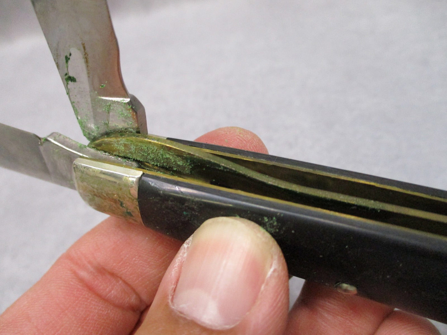 Military Vintage Camillus Folding Pocket Knife Two Blades Black Handle USA