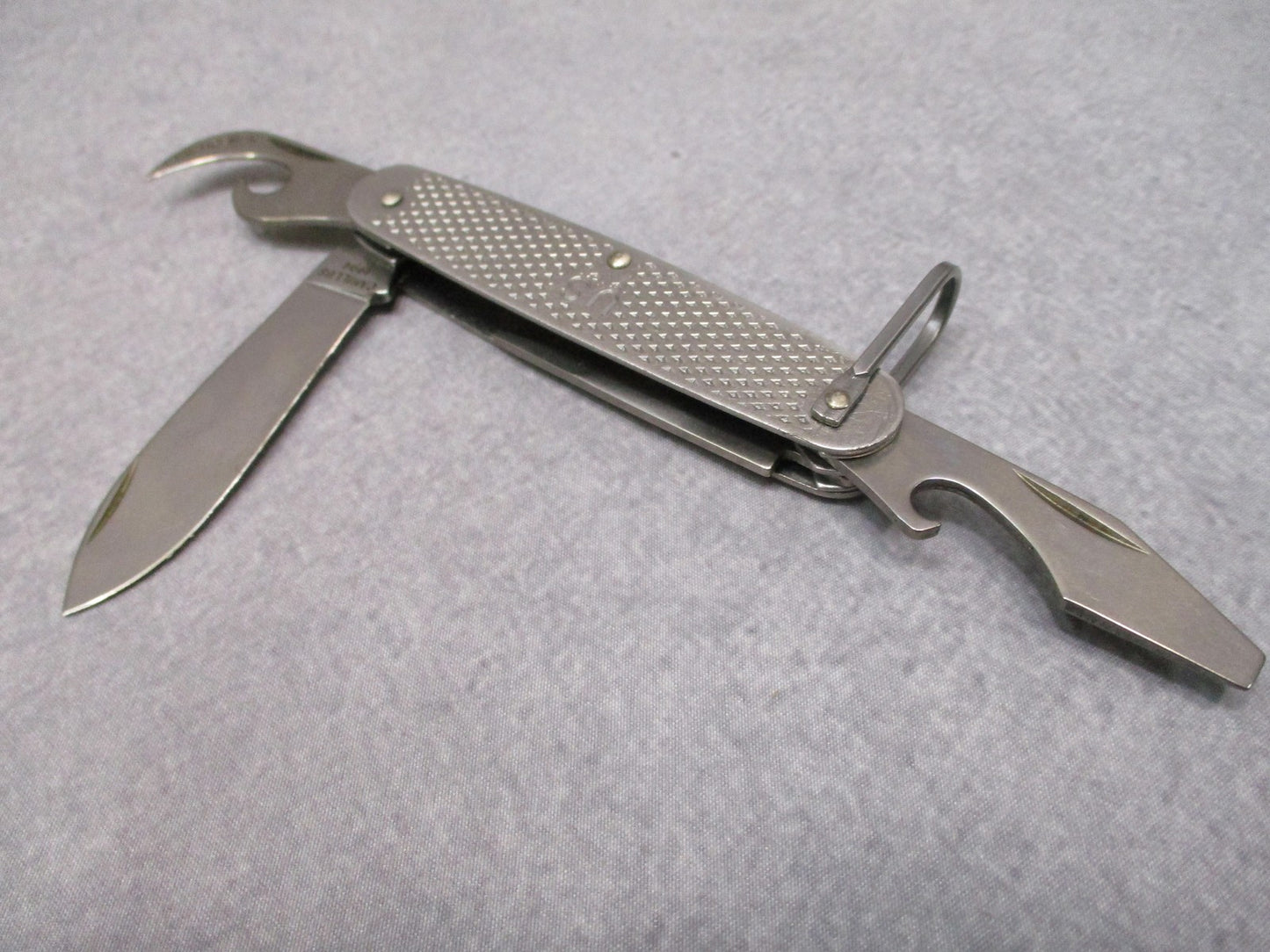 USGI Camillus US Military Pocket Knife Multi-Tool 1994 Folding Blade Can Opener