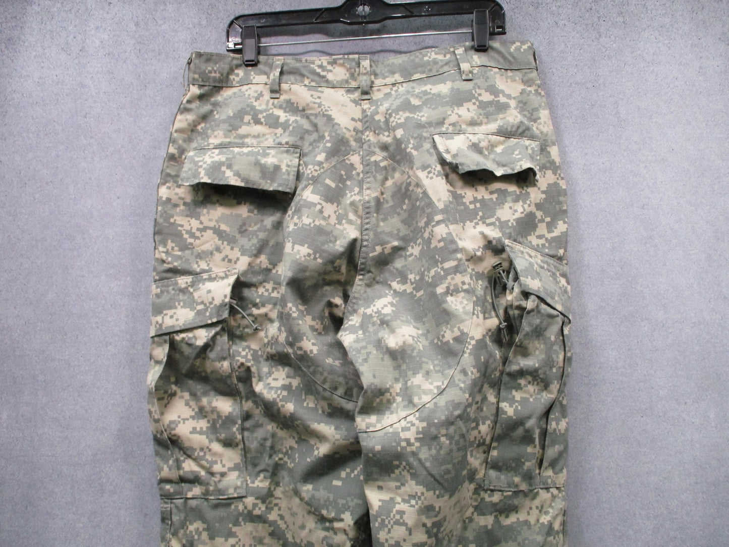 Army Combat Uniform ACU Trousers Medium-Regular Digital Camo Cargo Pants