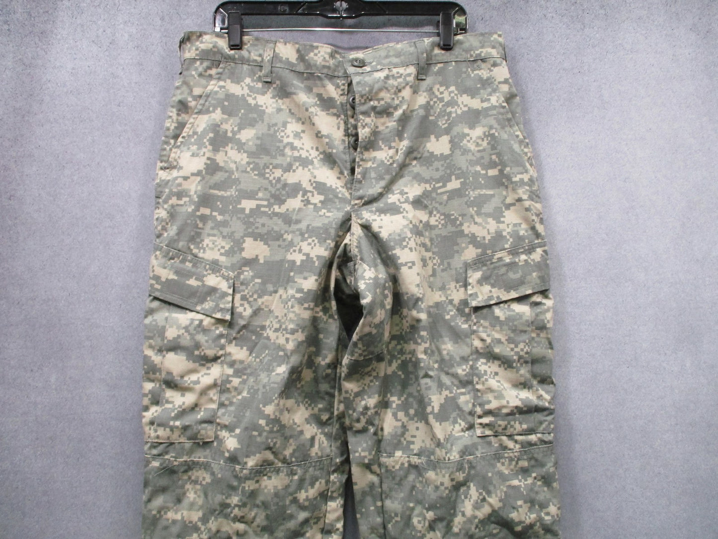 Army Combat Uniform ACU Trousers Medium-Regular Digital Camo Cargo Pants