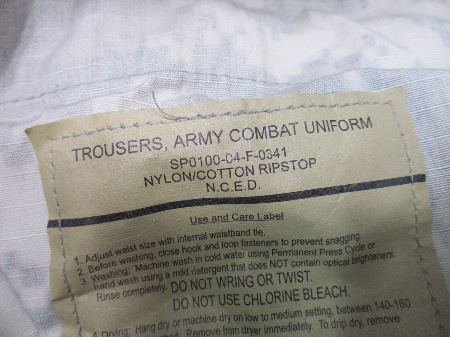 Army Combat Uniform ACU Trousers Medium-Regular Digital Camo Cargo Pants
