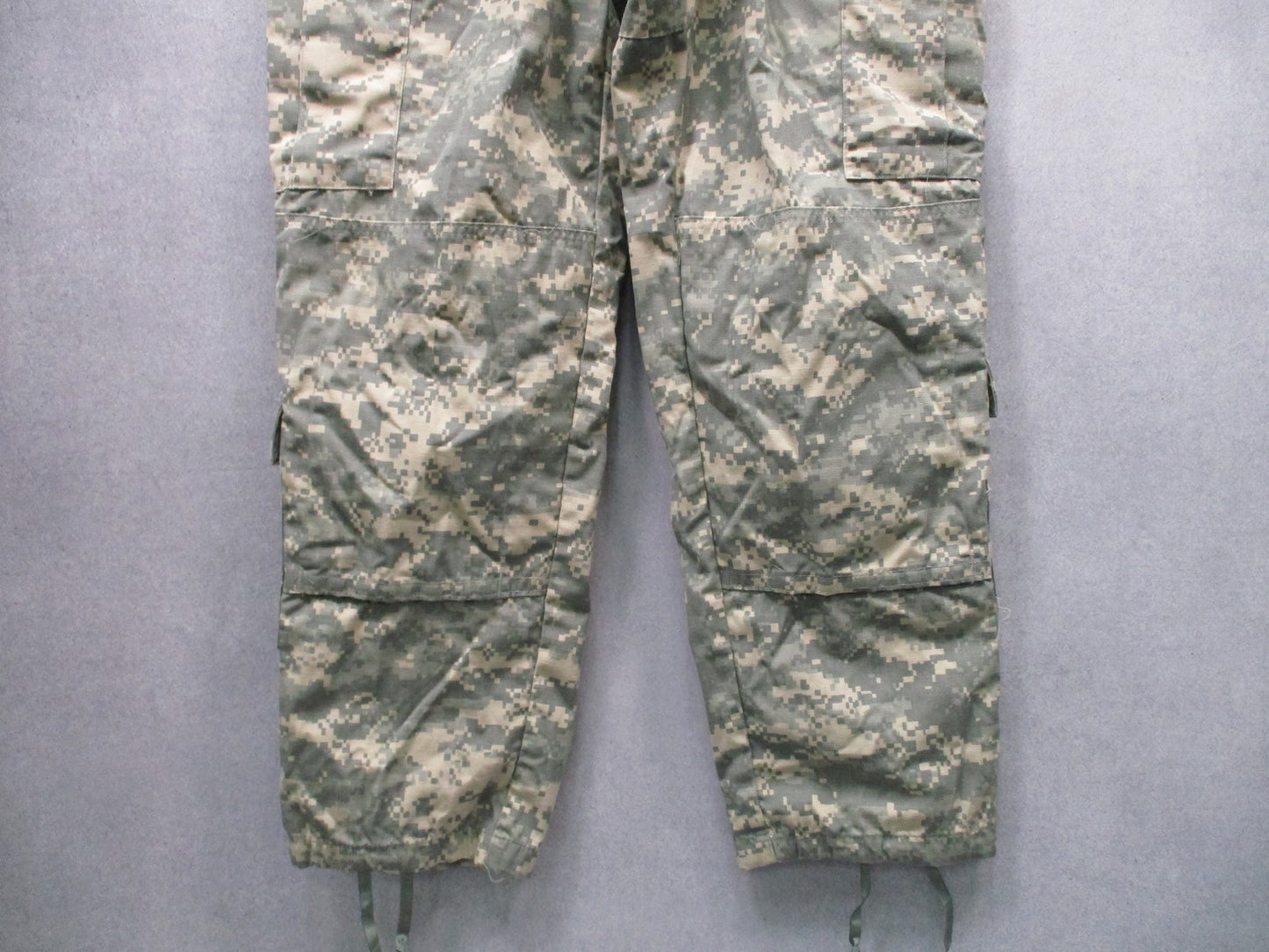Army Combat Uniform ACU Trousers Medium-Regular Digital Camo Cargo Pants
