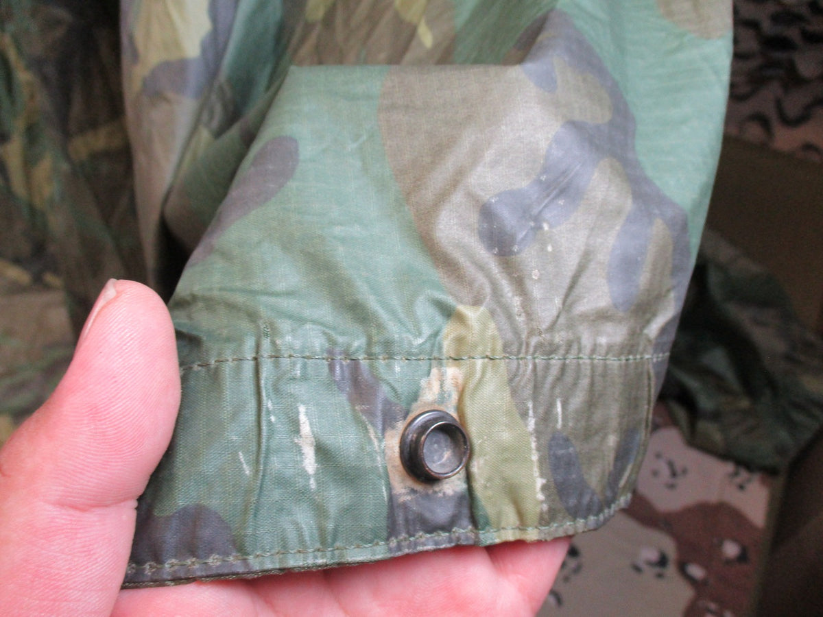 US Military Woodland Camo Wet Weather Poncho Genuine USGI Surplus Waterproof