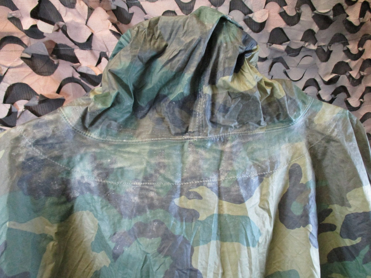 US Military Woodland Camo Wet Weather Poncho Genuine USGI Surplus Waterproof