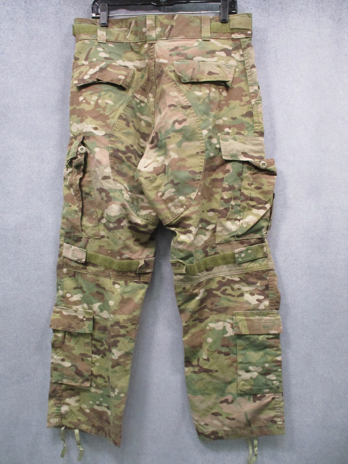 Army Combat Pants Medium Short Flame Resistant MultiCam ReadyOne Used - Very Goo