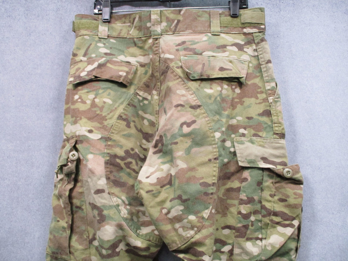 Army Combat Pants Medium Short Flame Resistant MultiCam ReadyOne Used - Very Goo