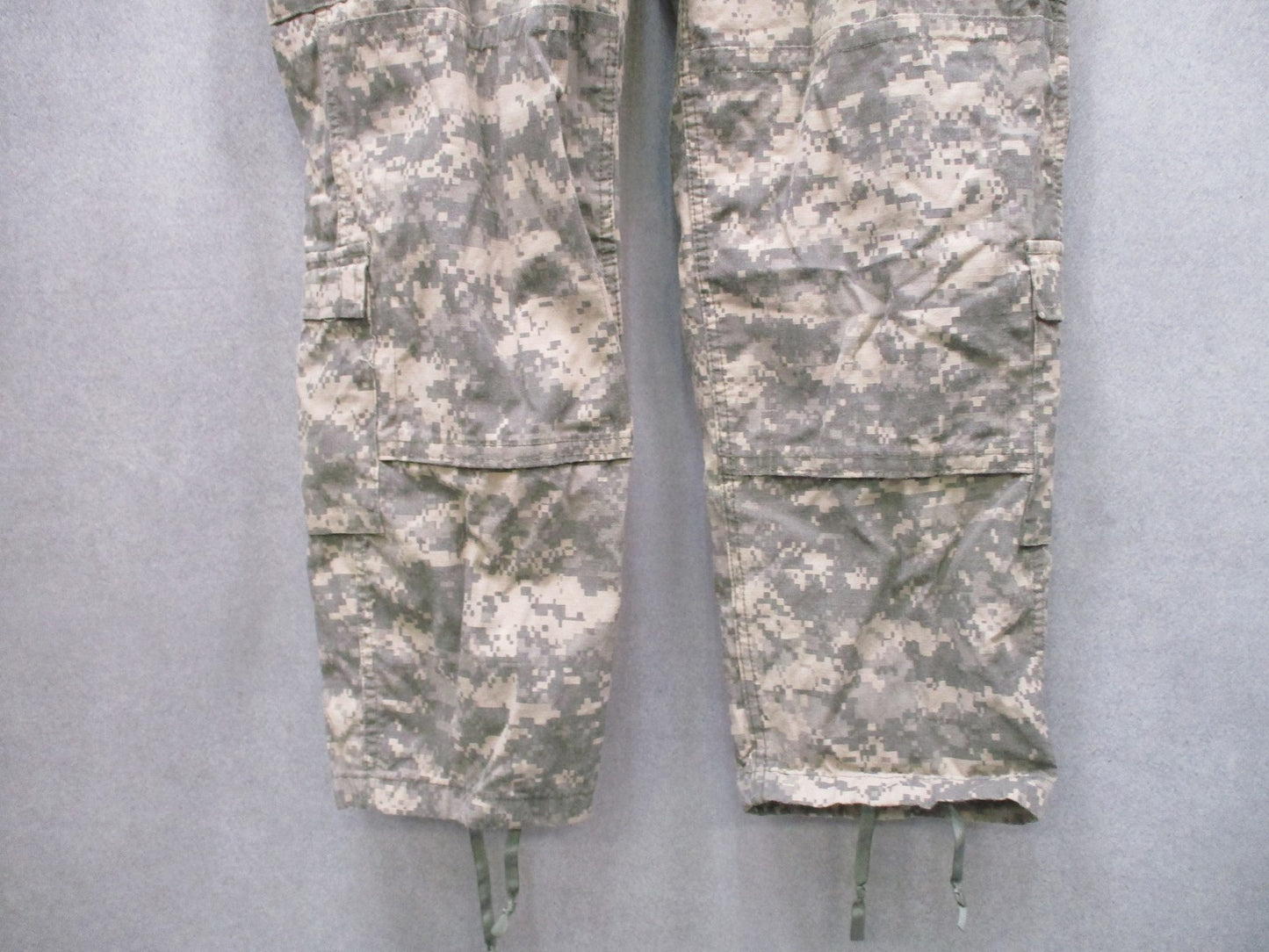 U.S. Army Combat Uniform ACU Pants Large Regular Flame Resistant Camo Cargo