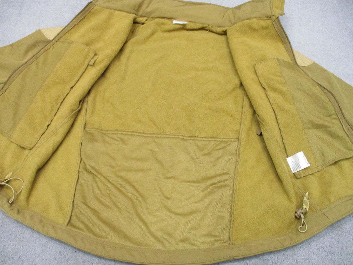 New Shark Skin Tactical Soft Shell Jacket Tan Size M Multi-Pocket Windproof