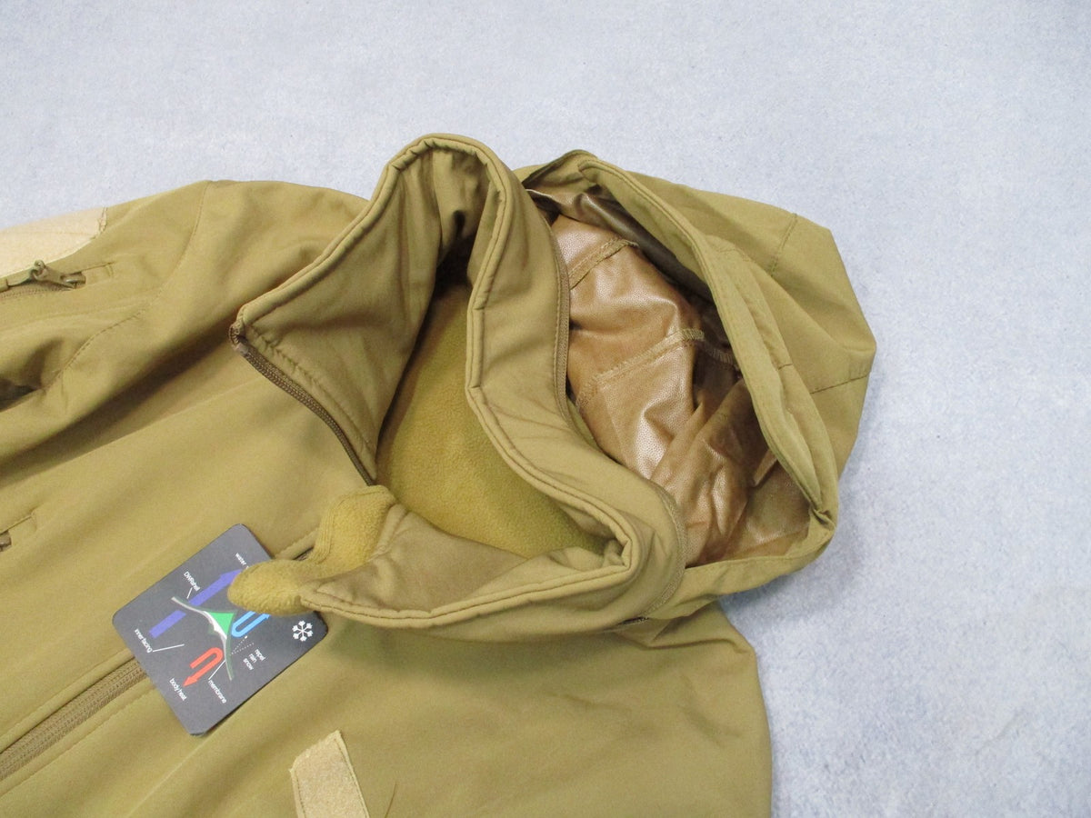 New Shark Skin Tactical Soft Shell Jacket Tan Size M Multi-Pocket Windproof
