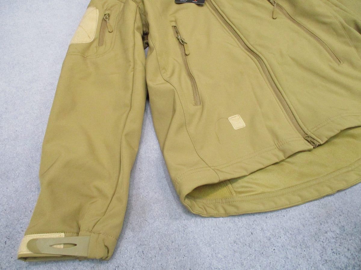 New Shark Skin Tactical Soft Shell Jacket Tan Size M Multi-Pocket Windproof