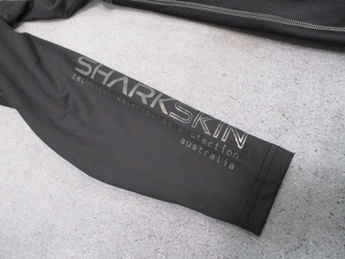 New Sharkskin Performance Wear Long Sleeve 1/4 Zip Watersports Shirt Black Large