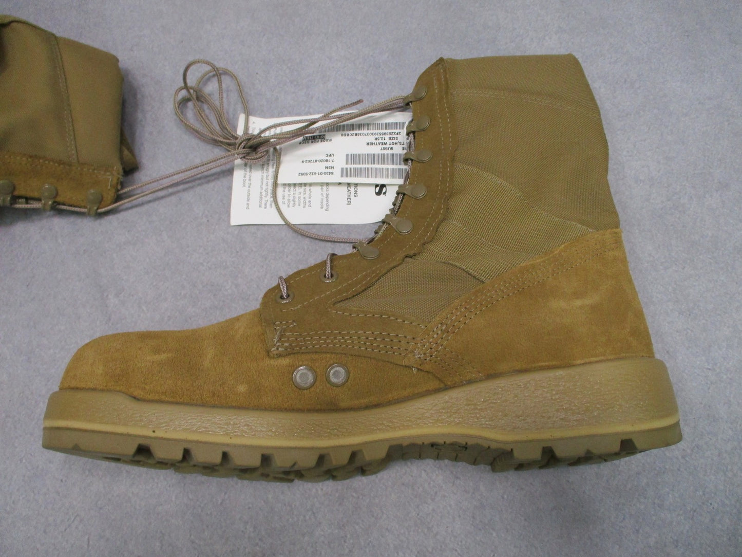 Bates E41800A US Army Hot Weather Combat Boots Coyote Suede Vibram Size 12.5 R
