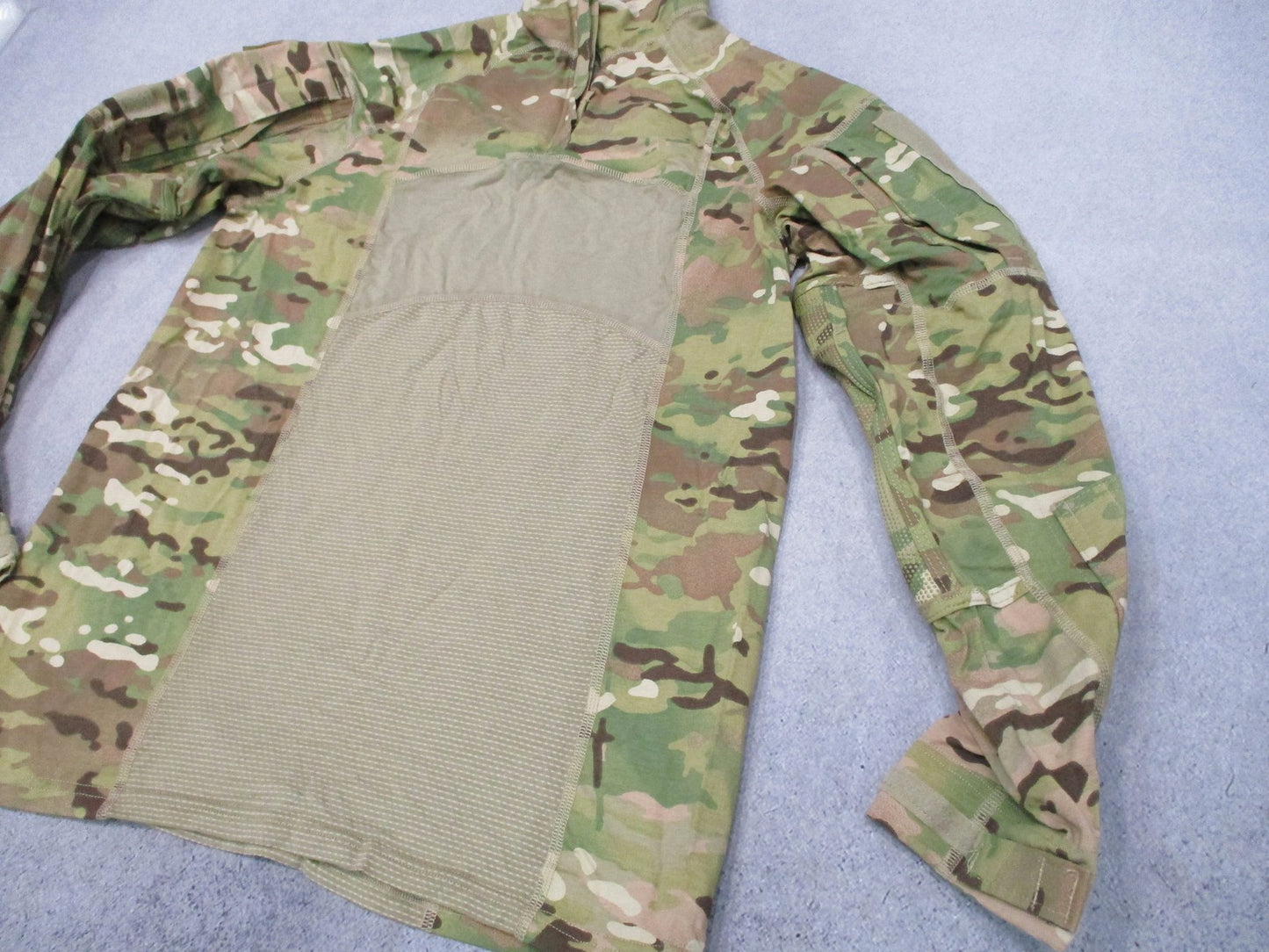 Genuine US Army Combat Shirt Multicam Flame Resistant Size Large ACS FR