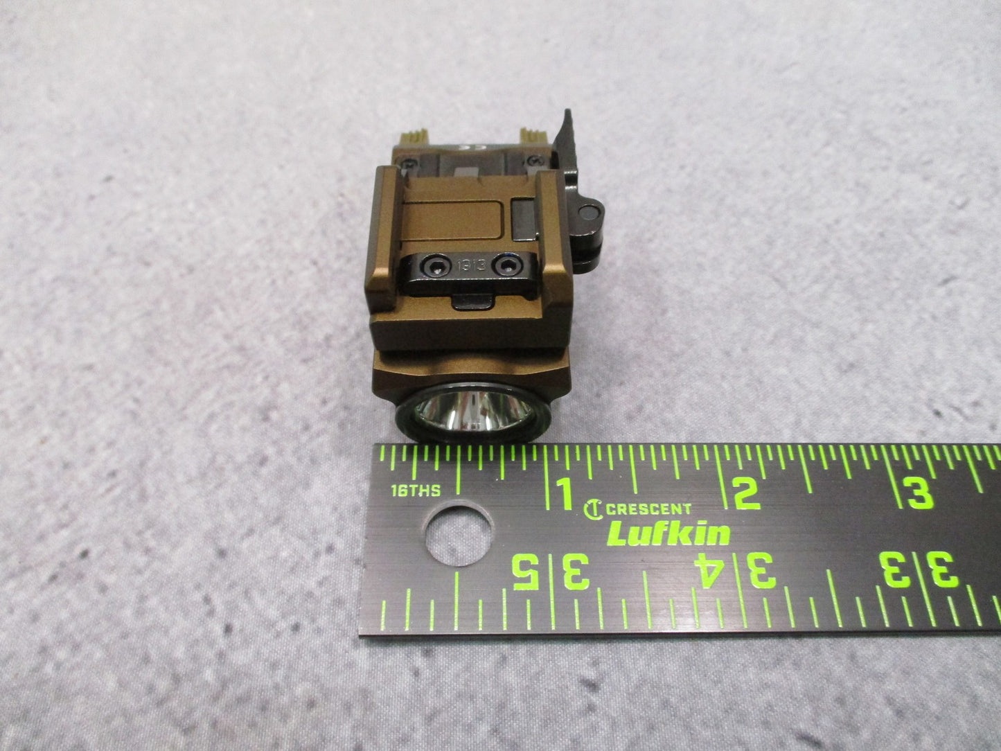 Olight Baldr Mini Tactical Light Green Laser 600 Lumens FDE Excellent