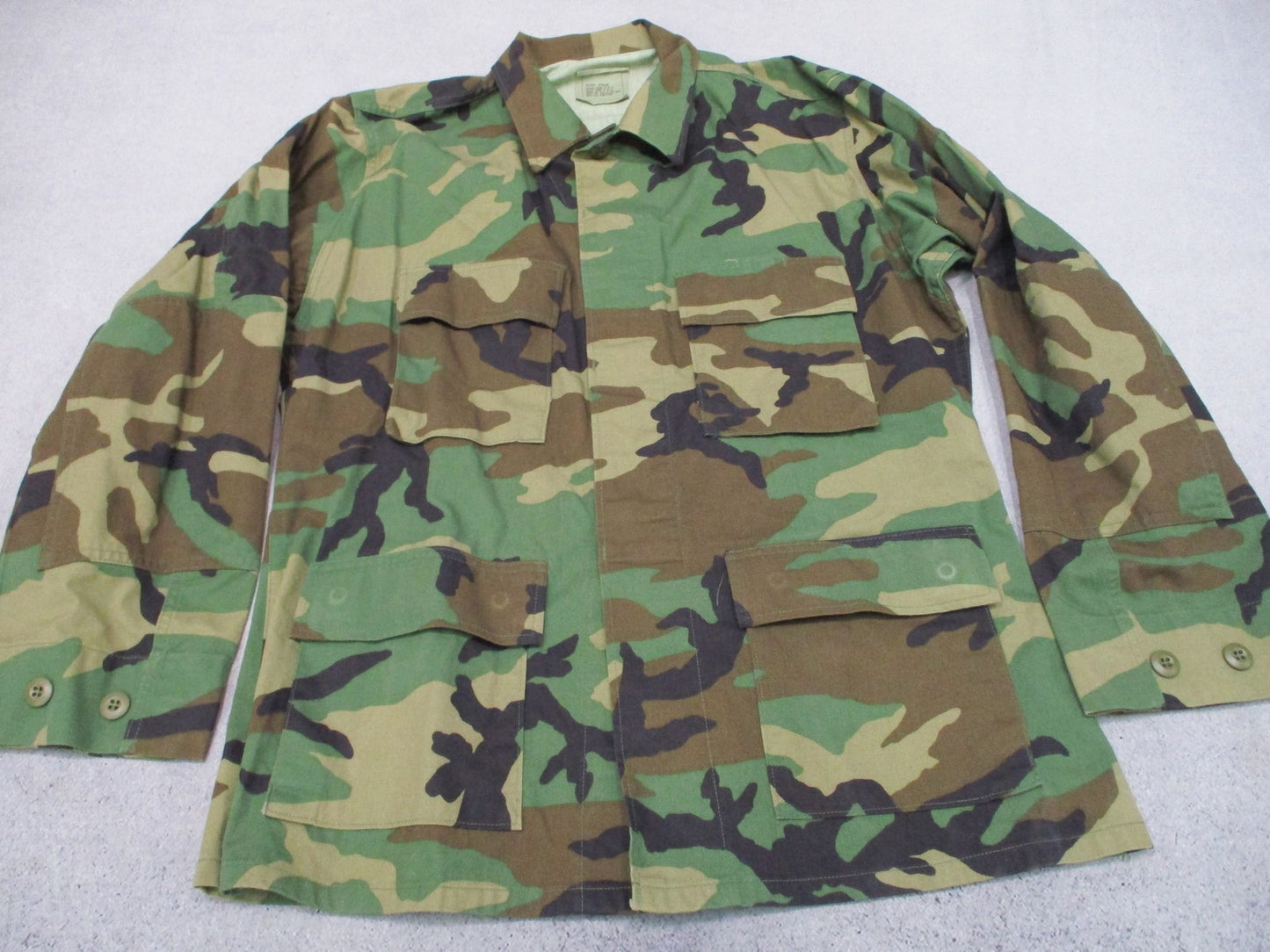 US Military Woodland Camouflage BDU Coat Jacket Medium Regular 50/50 Twill