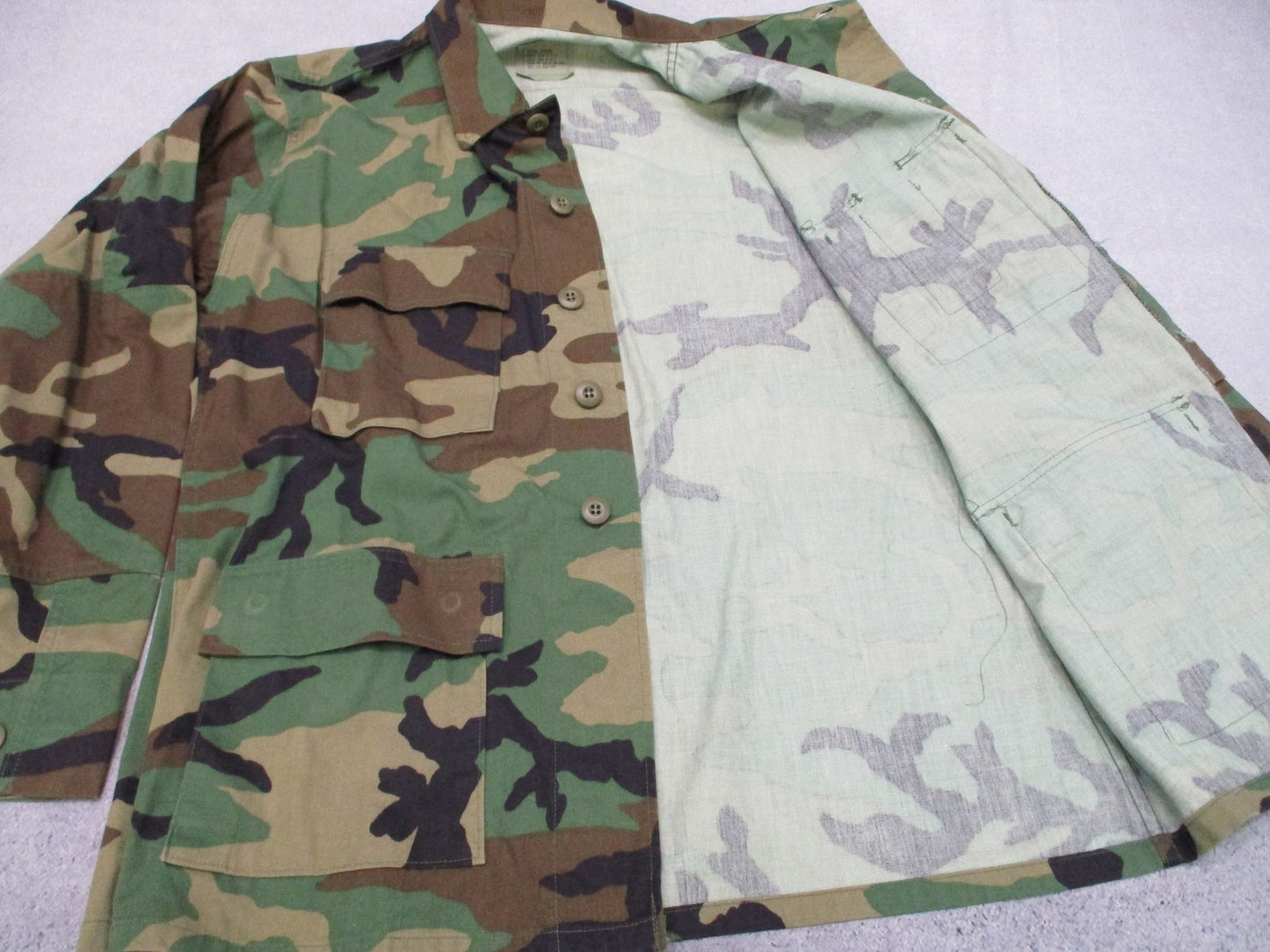 US Military Woodland Camouflage BDU Coat Jacket Medium Regular 50/50 Twill