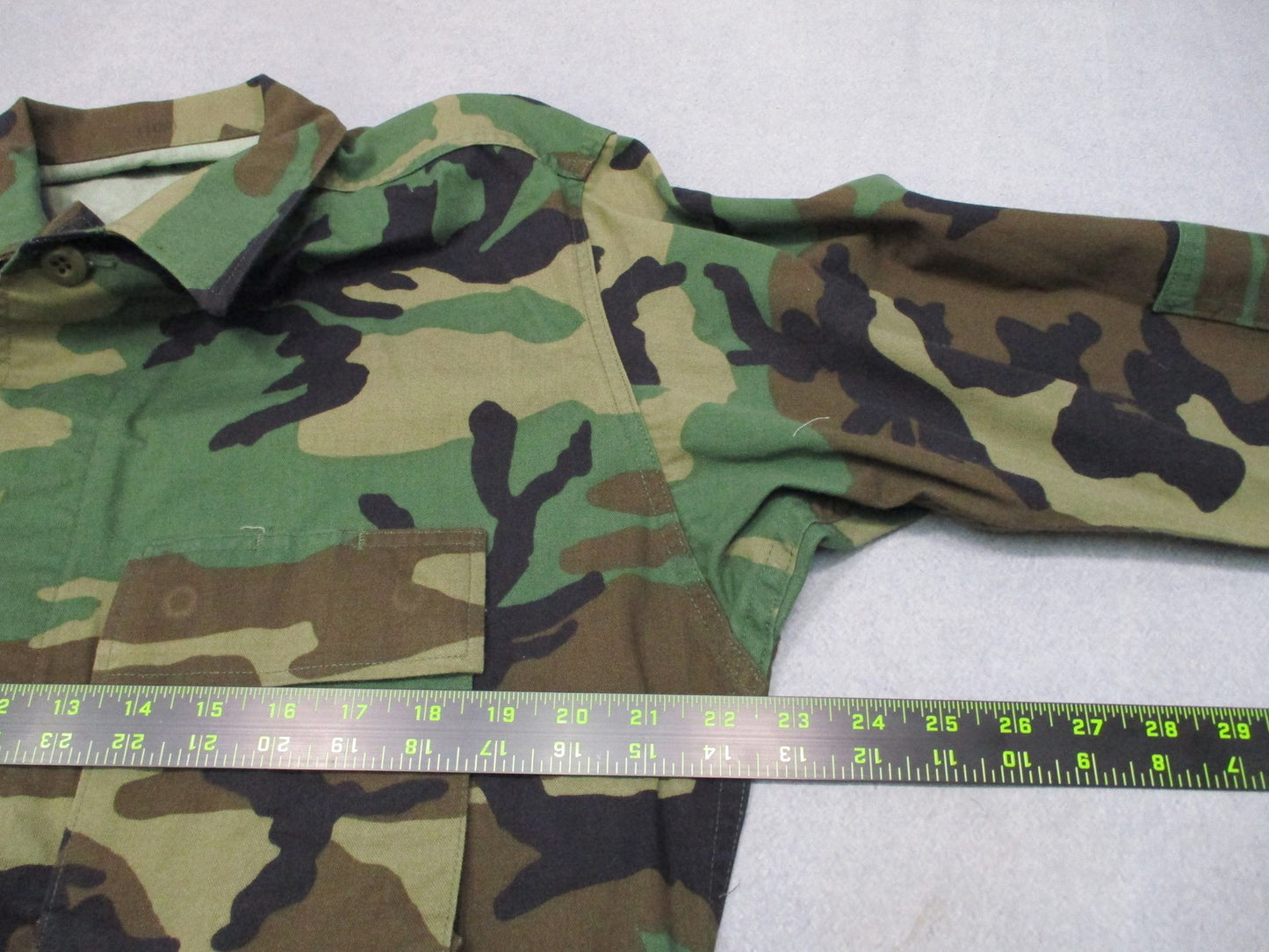 US Military Woodland Camouflage BDU Coat Jacket Medium Regular 50/50 Twill