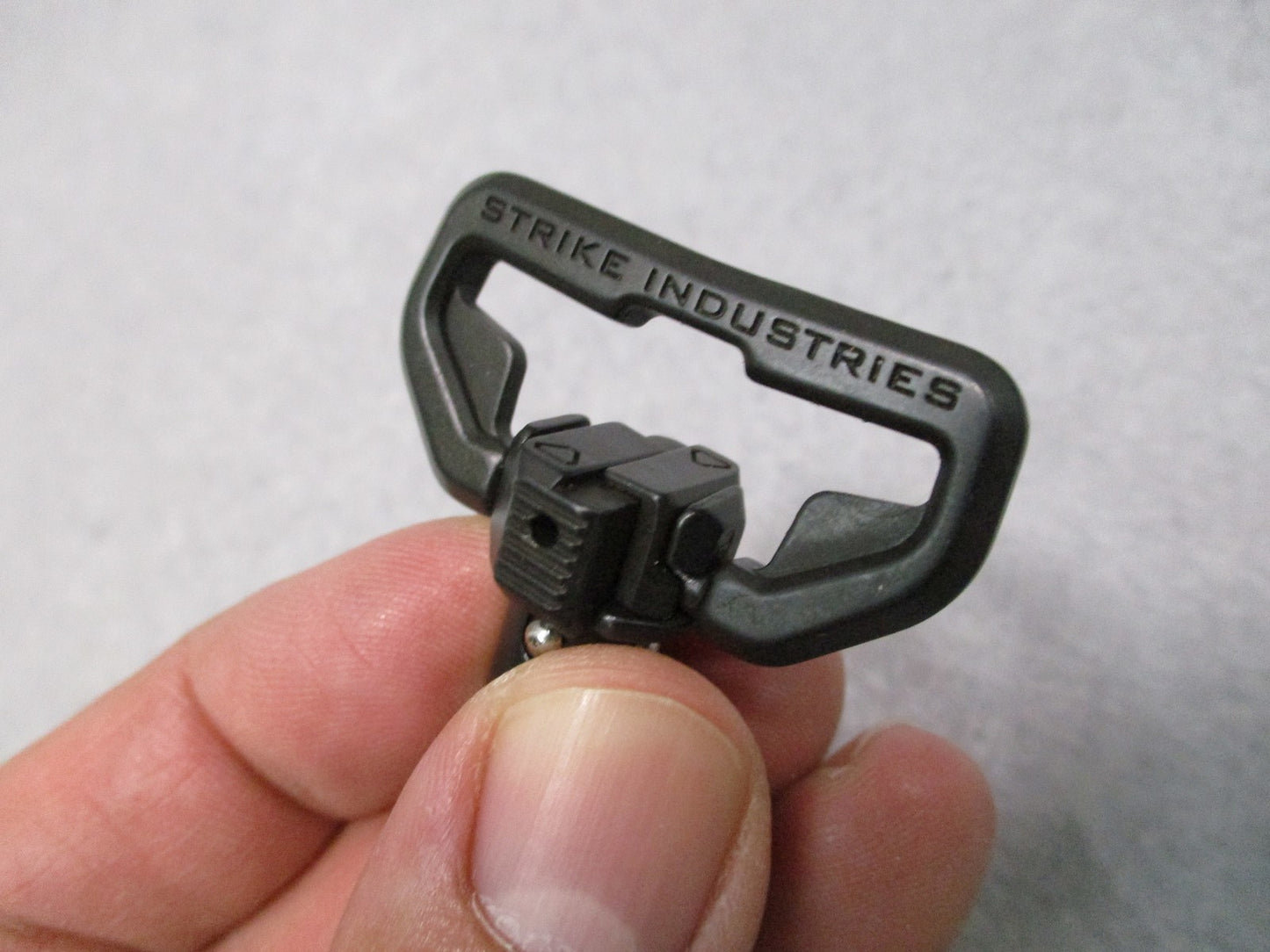Strike Industries QD Sling Loop Standard Quick Detach Swivel Black SI-QDSL-STN