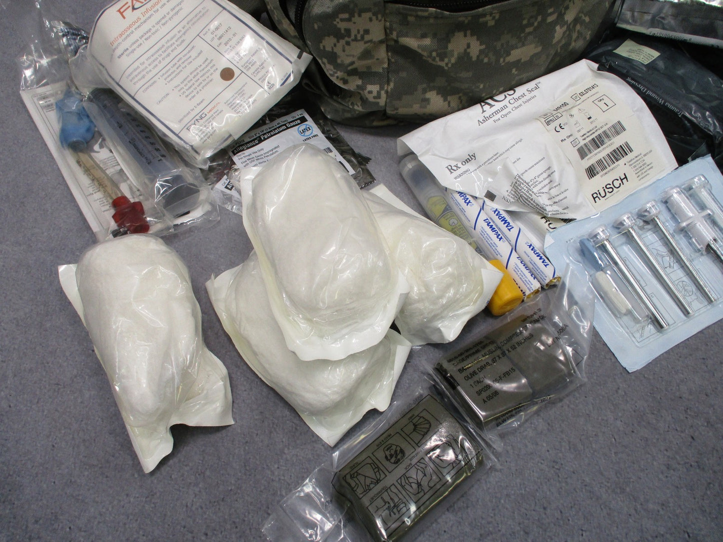 US Military TC3-V1 Combat Casualty Care Bag UCP Digital Camo Medical Kit Surplus