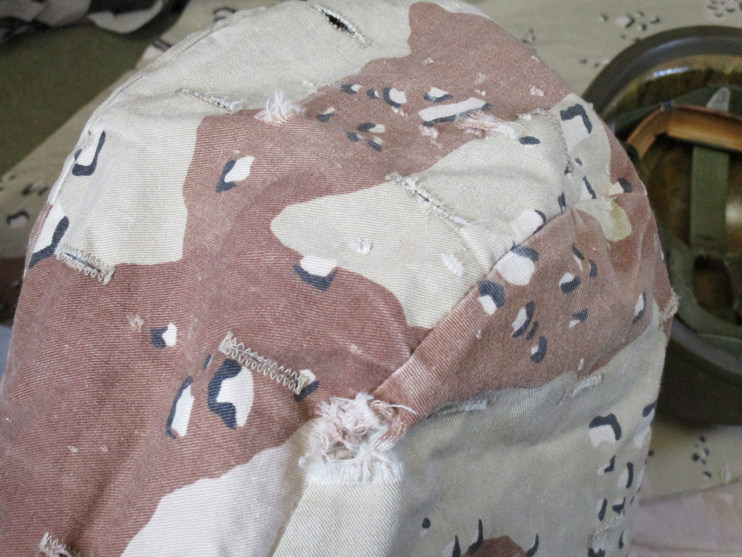 US Military PASGT Helmet Desert Camo Cover size medium Surplus Tactical Gear