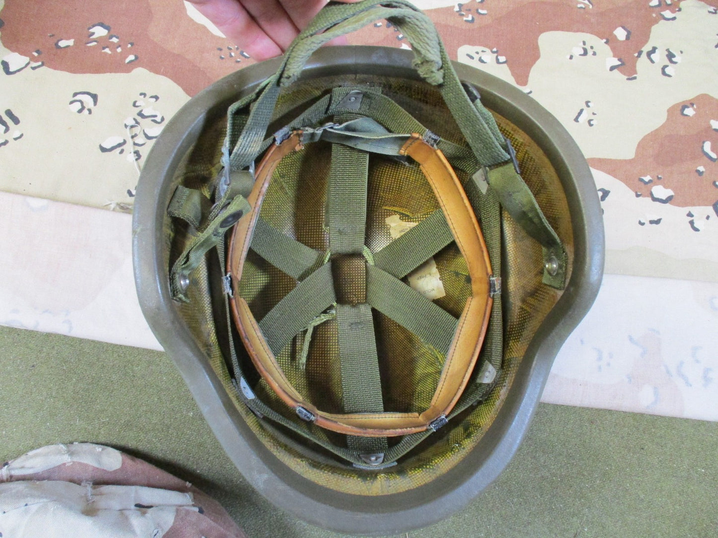 US Military PASGT Helmet Desert Camo Cover size medium Surplus Tactical Gear