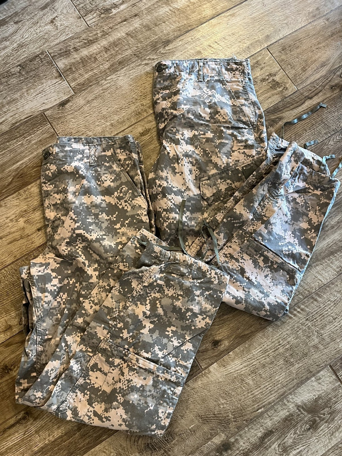 Lot of 2 US Army Combat Uniform ACU Digital FR Trousers Medium Regular