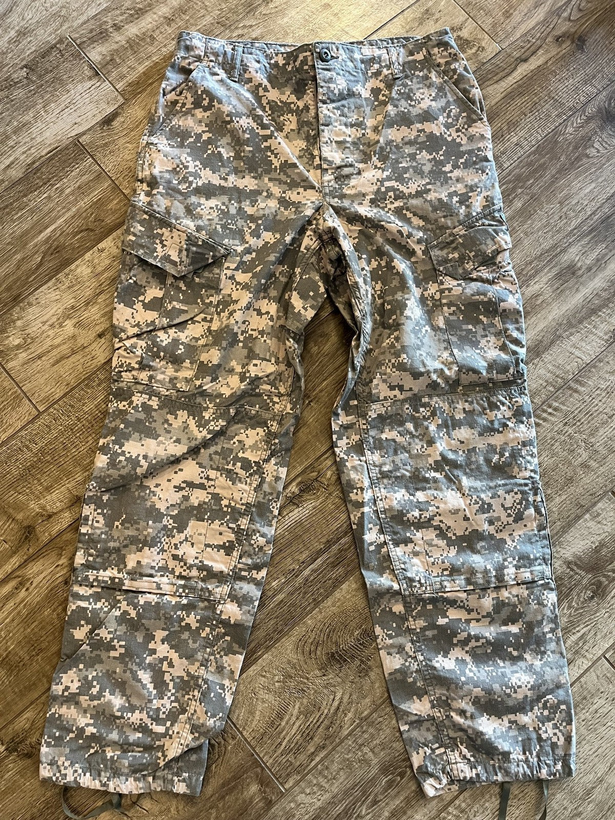 Lot of 2 US Army Combat Uniform ACU Digital FR Trousers Medium Regular