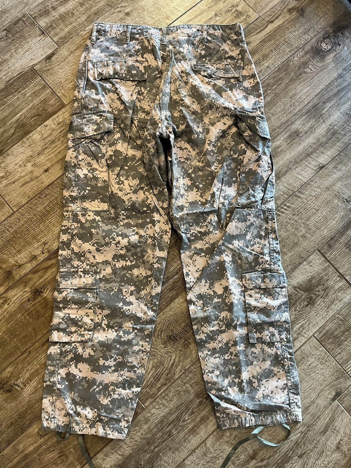 Lot of 2 US Army Combat Uniform ACU Digital FR Trousers Medium Regular