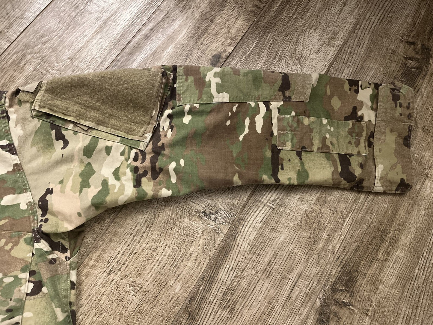 Genuine US Army OCP ACU Coat Medium Regular Scorpion W2 Combat Uniform Jacket