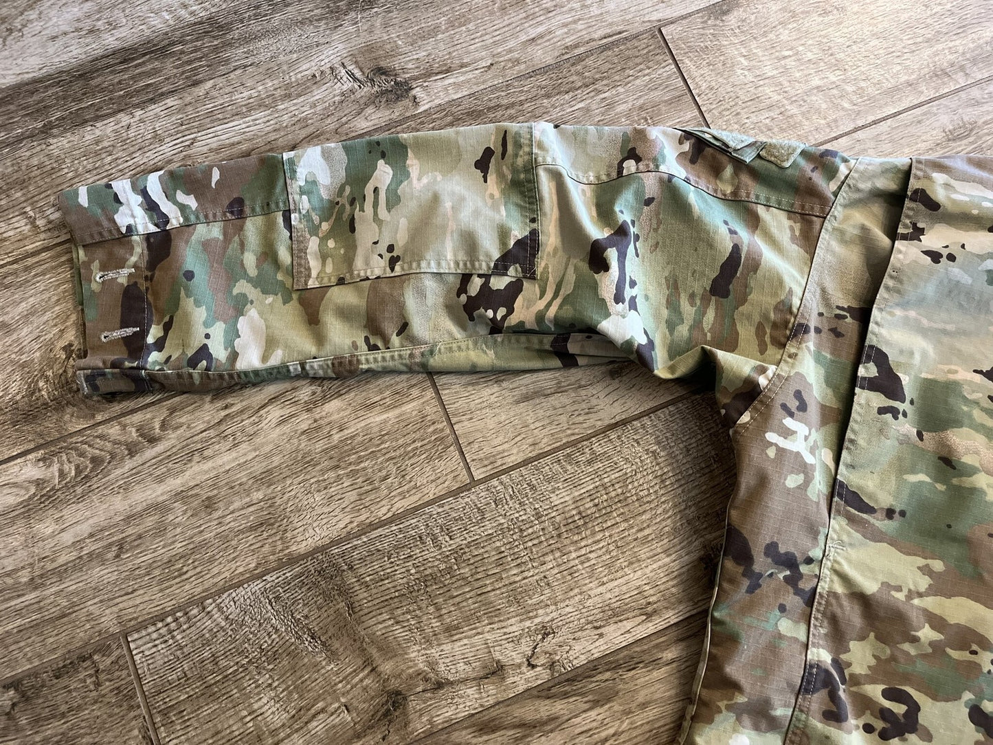 Genuine US Army OCP ACU Combat Uniform Coat Medium Regular Scorpion W2 Tactical