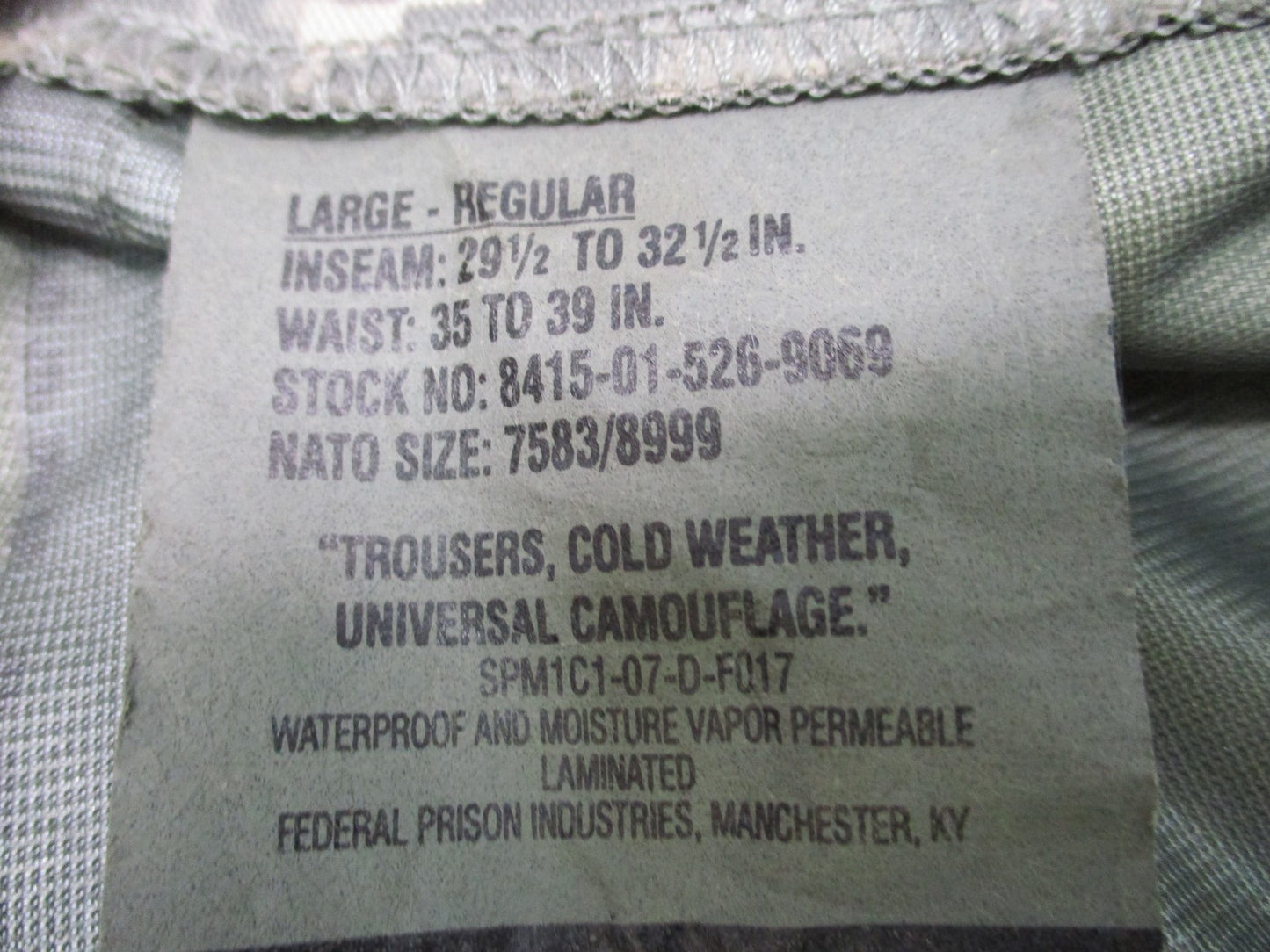 ARMY ISSUE ACU DIGITAL GORE-TEX COLD/WET WEATHER TROUSER LARGE/REGULAR PANTS