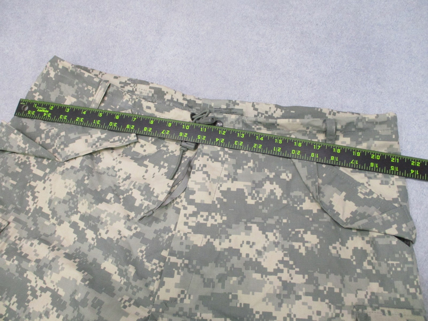 ARMY ISSUE ACU DIGITAL GORE-TEX COLD/WET WEATHER TROUSER LARGE/REGULAR PANTS