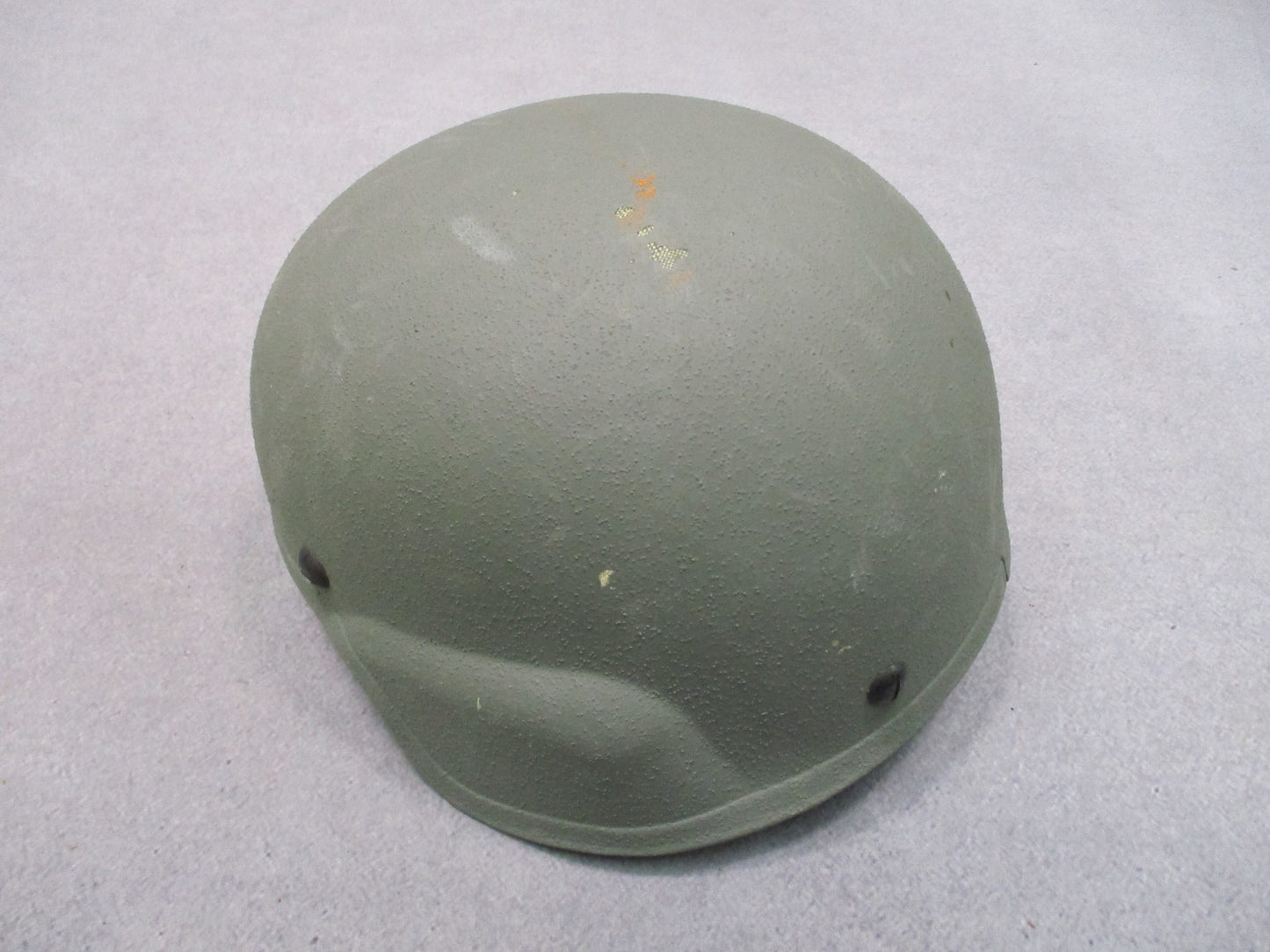 Advanced Combat Helmet ACH Size Medium Foliage Green w/ Pads & Chinstrap